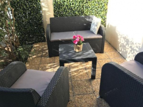 Studio rez-de-jardin proche plage et centre ville